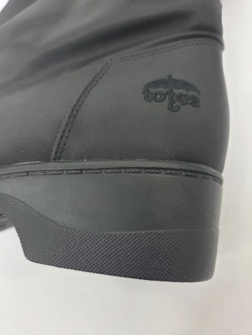 Totes Woman's Black Thermolite Insulated Waterproof Mid Calf Winter Boot 7 WIDE